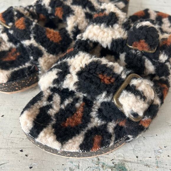 New Secret treasure animal print faux fur sharpa mobwife strappy sandals 7 - Picture 14 of 15